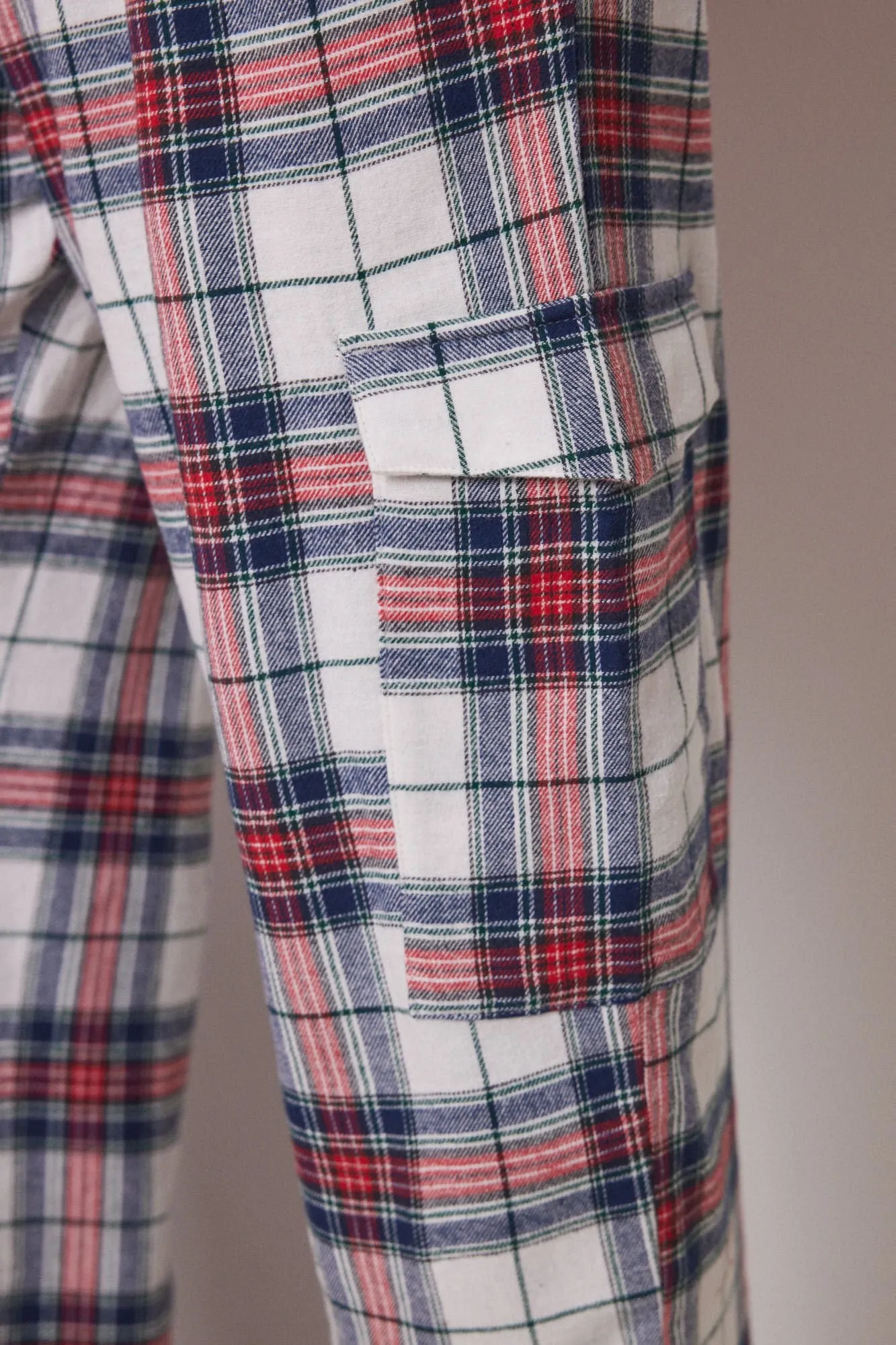 100% checked cotton cargo pants