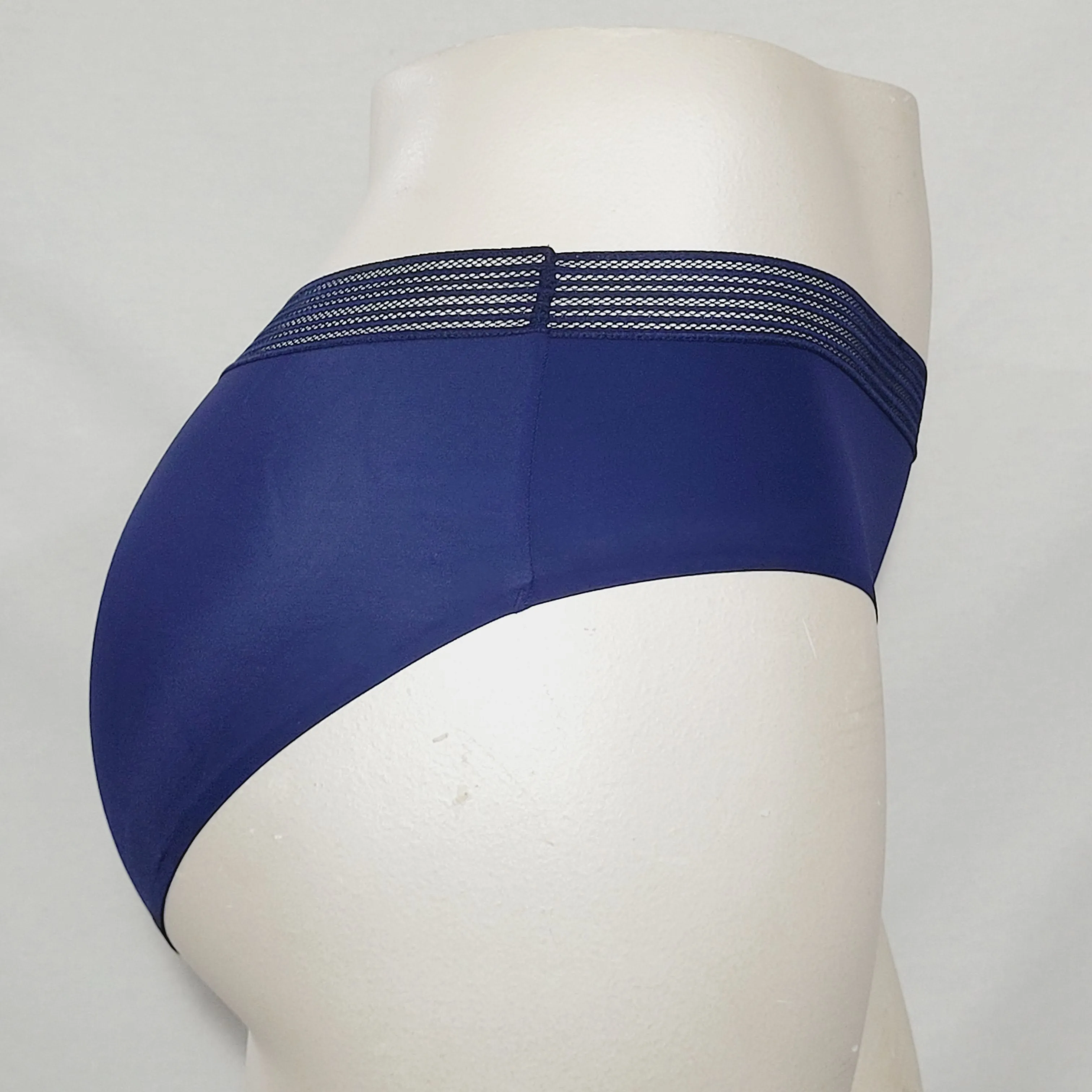 Ava & Viv Plus Size Laser Cut No Show Hipster Panty 1X Nighttime Blue