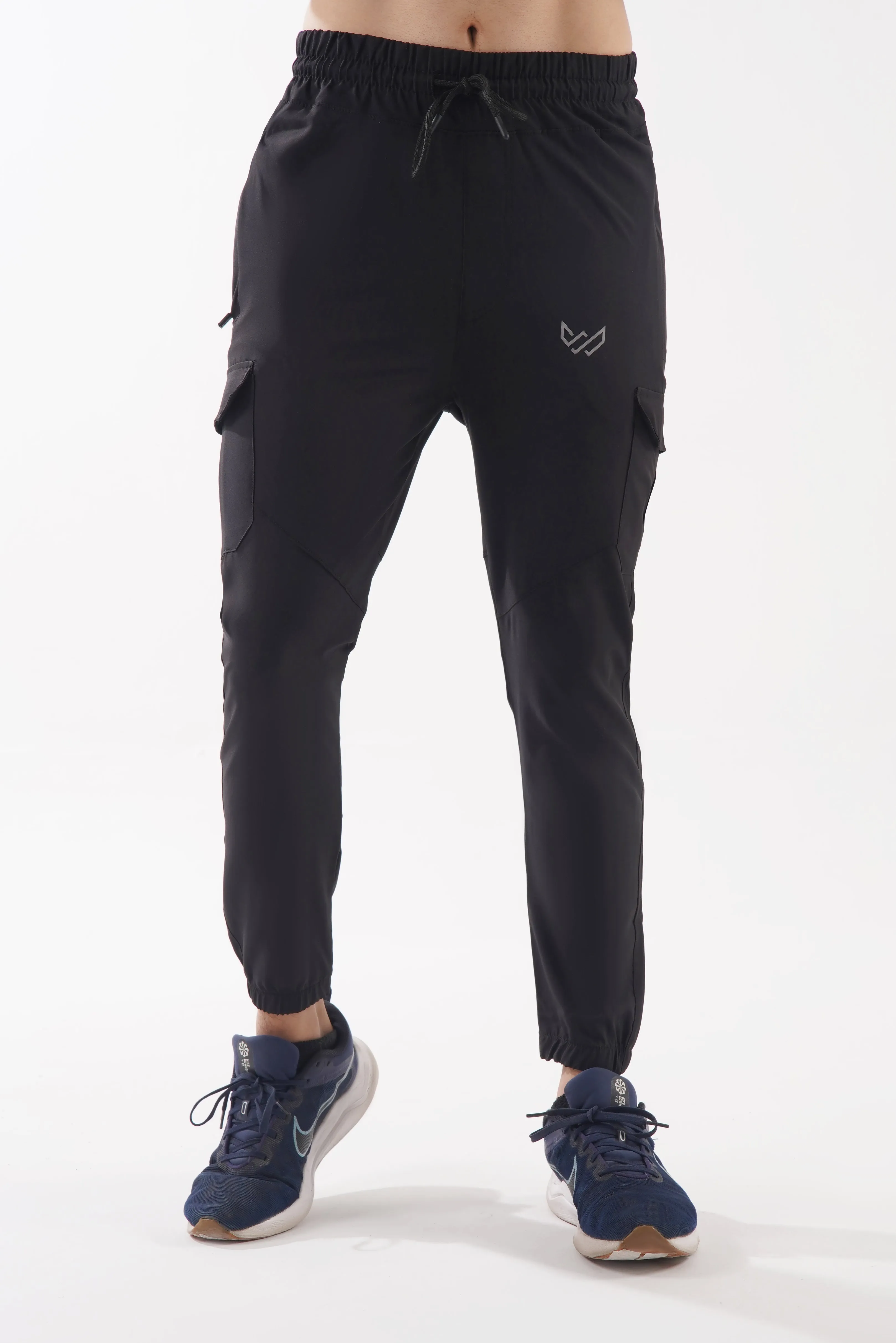Sure! Heres an optimized title for the product: Mens Premium Black Cargo Pro Pants with Multiple Pockets.