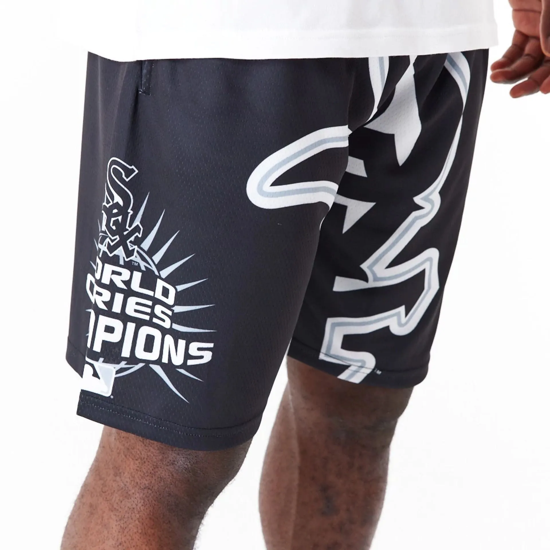 Chicago White Sox MLB Large Logo Black Shorts