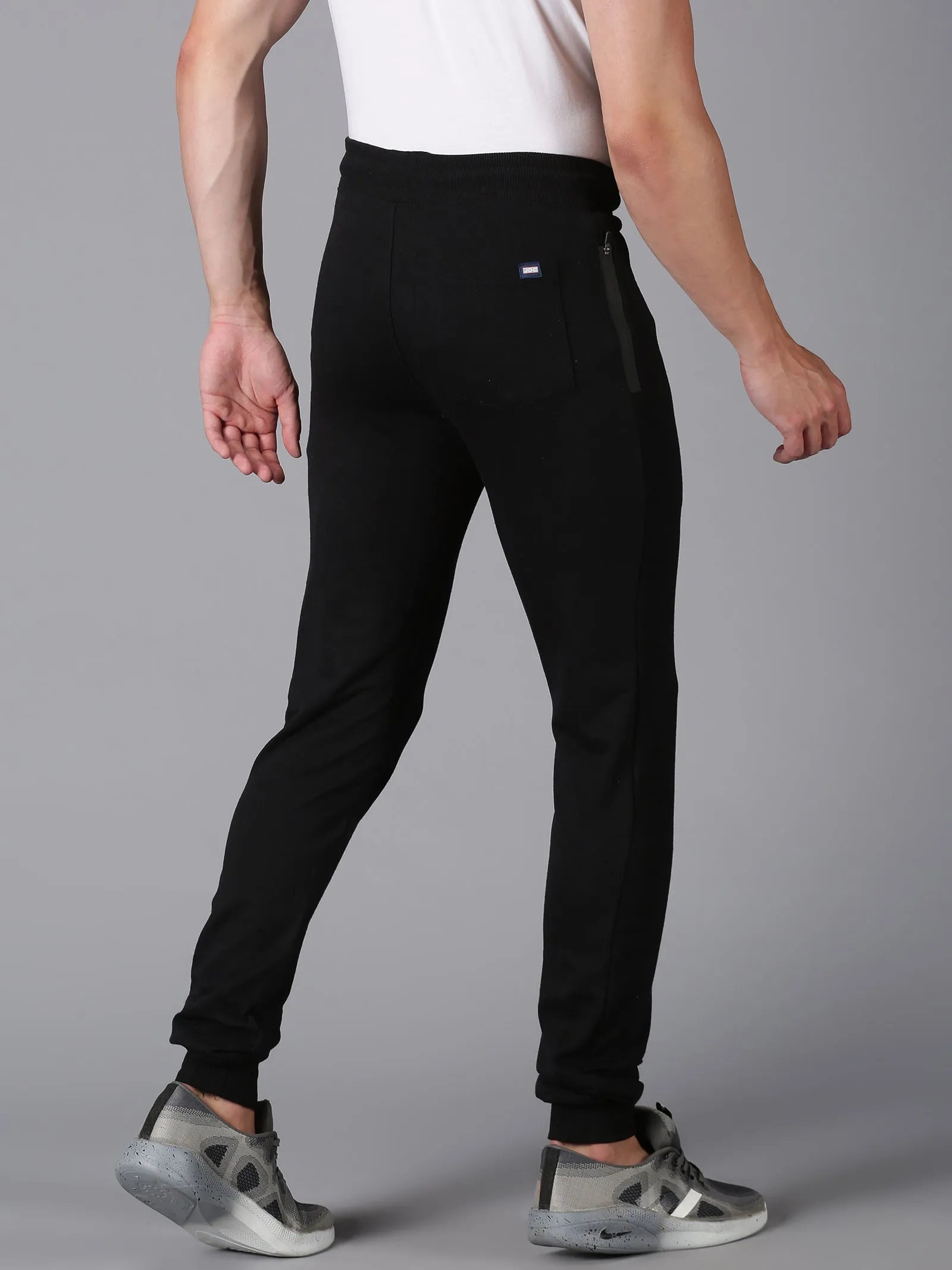 MEN'S BLACK SOLID SLIM FIT JOGGER