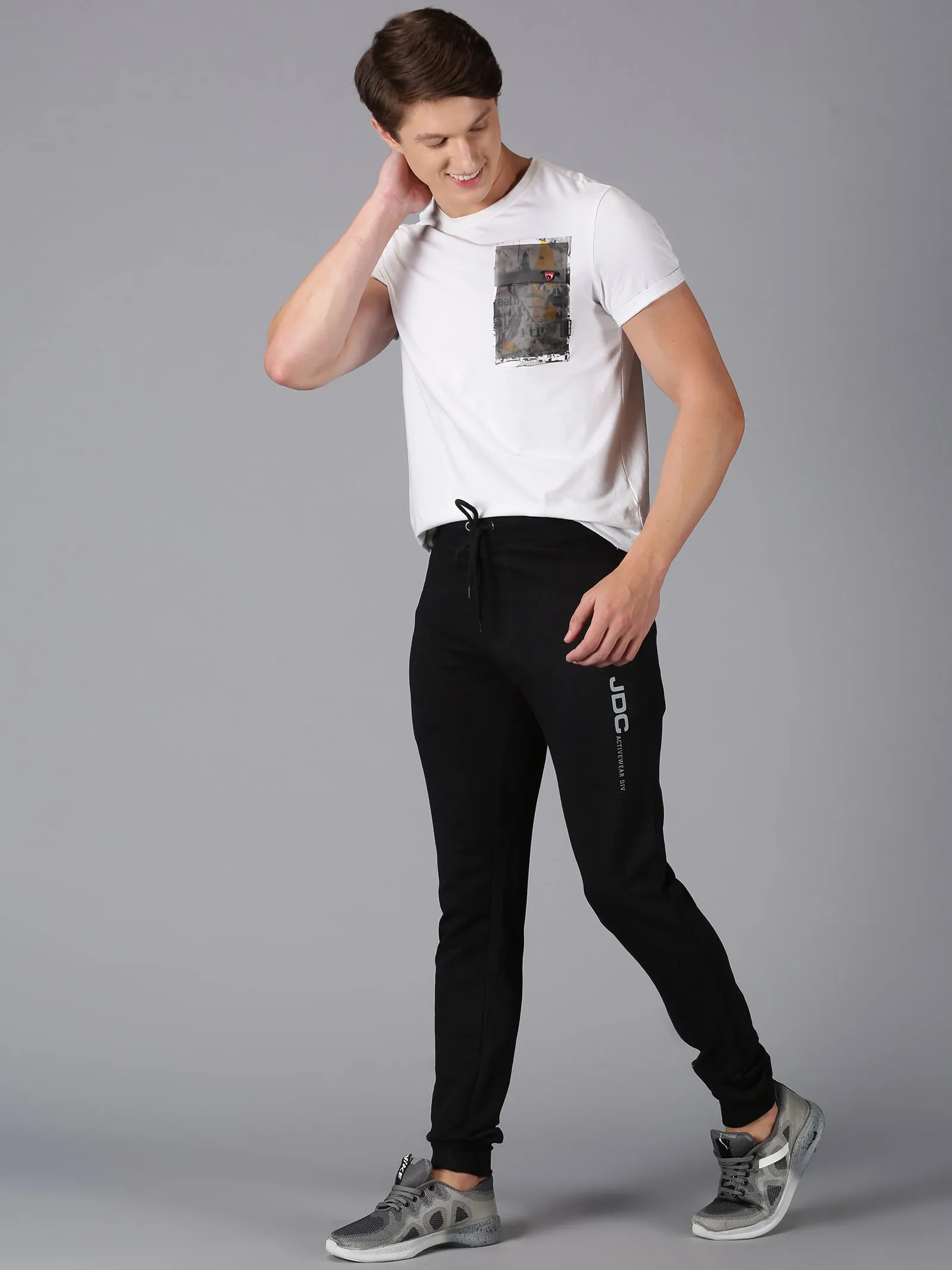 MEN'S BLACK SOLID SLIM FIT JOGGER
