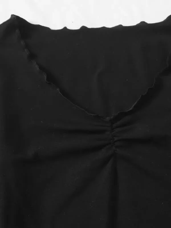 RUCHED LETTUCE-EDGE CROPPED TEE