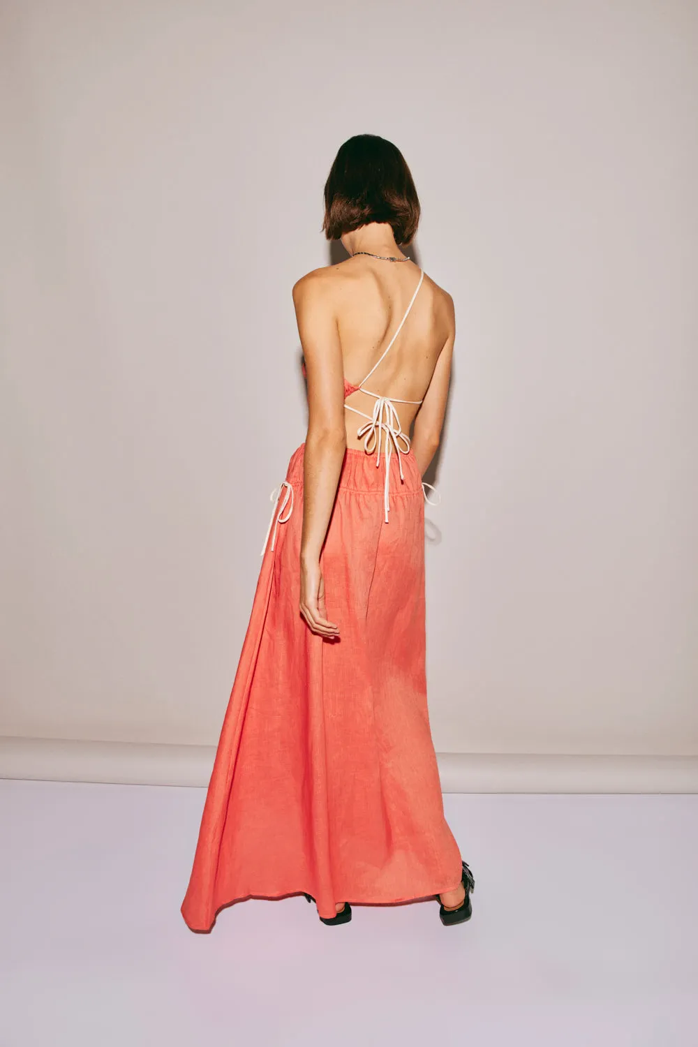 Sure! Heres an optimized title for the product:

Elegant Coral Te Amo Linen Maxi Dress for Women - Lightweight Summer Fashion

This title includes modifiers that enhance its appeal while maintaining clarity about the product.