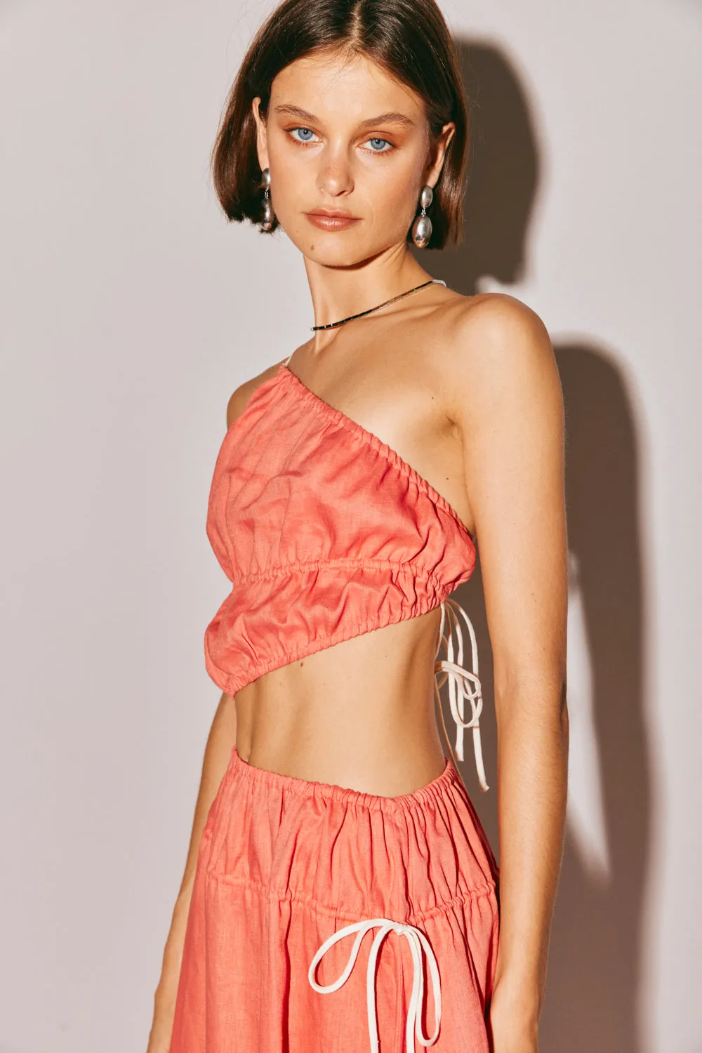 Sure! Heres an optimized title for the product:

Elegant Coral Te Amo Linen Maxi Dress for Women - Lightweight Summer Fashion

This title includes modifiers that enhance its appeal while maintaining clarity about the product.